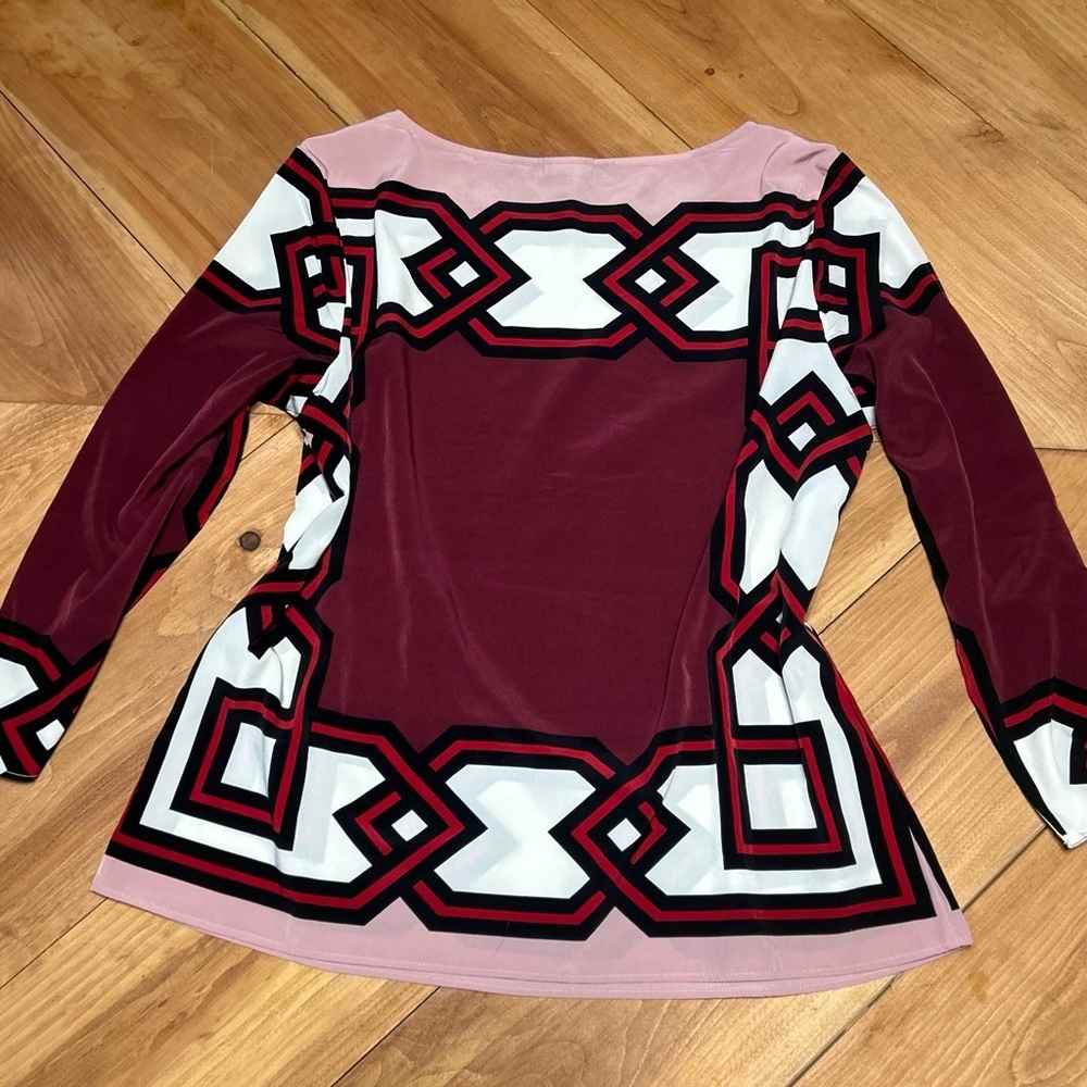 Talbots 100% polyester Burgundy and Pink Geometric Blouse Size large - Picture 5 of 7